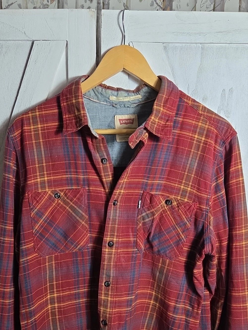 Levi's 100% Cotton Red Regular Fit Flannel Size M
